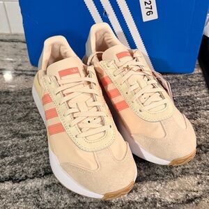Adidas Originals Country XLG White/ cream/ peach Sneakers Athletic Low IF3698
